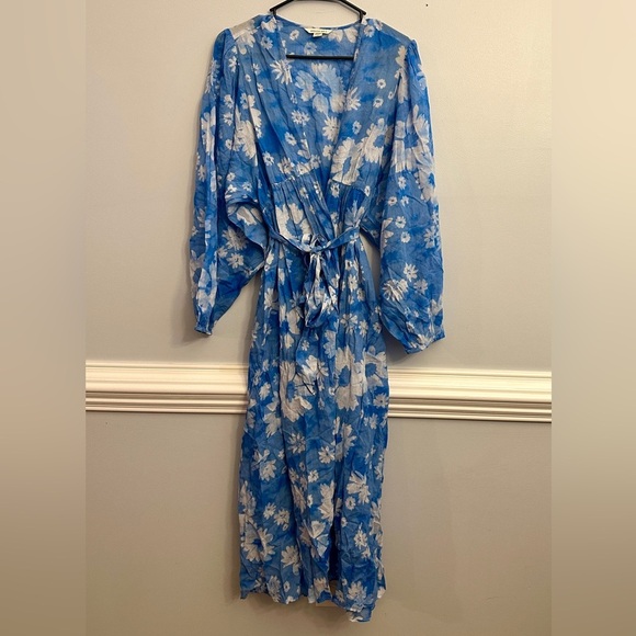 American Eagle Outfitters Blue Floral cover up - Picture 1 of 4